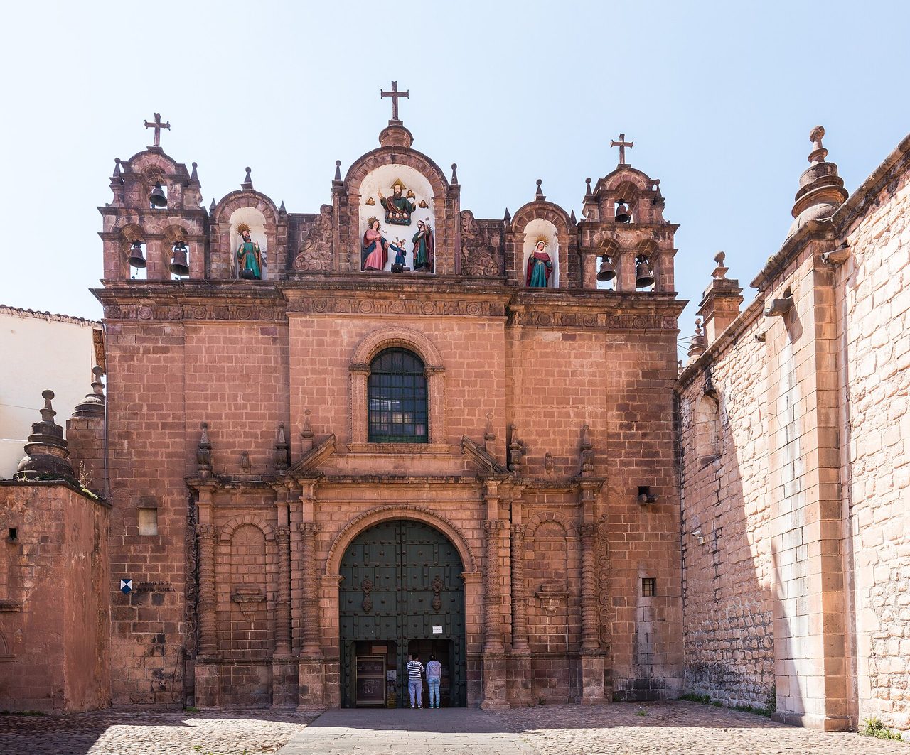 Plaza de Armas in Cusco, Peru with the cathedral and crowds of visitors