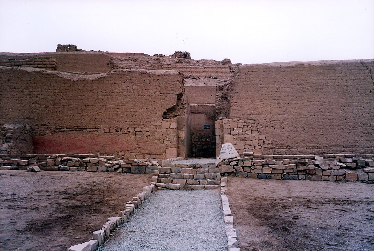 The adobe ruins of Pachacamac, an easy day trip from Lima
