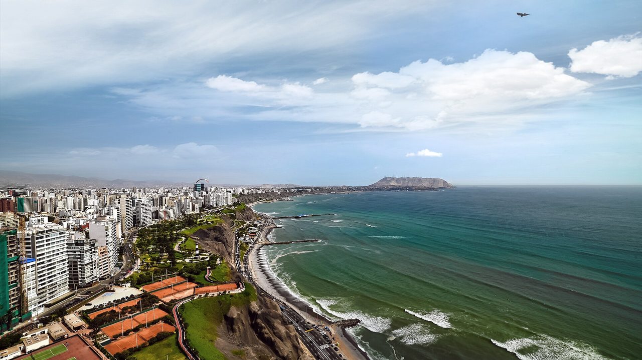 Clifftop parkland along the Miraflores malecon in Lima with the Pacific Ocean below